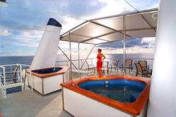 Palau Liveaboard Scuba Diving Holiday. Ocean Hunter III. Jacuzzi.